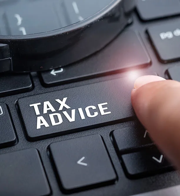 Benefits of working with a registered tax agent in UAE for tax planning.